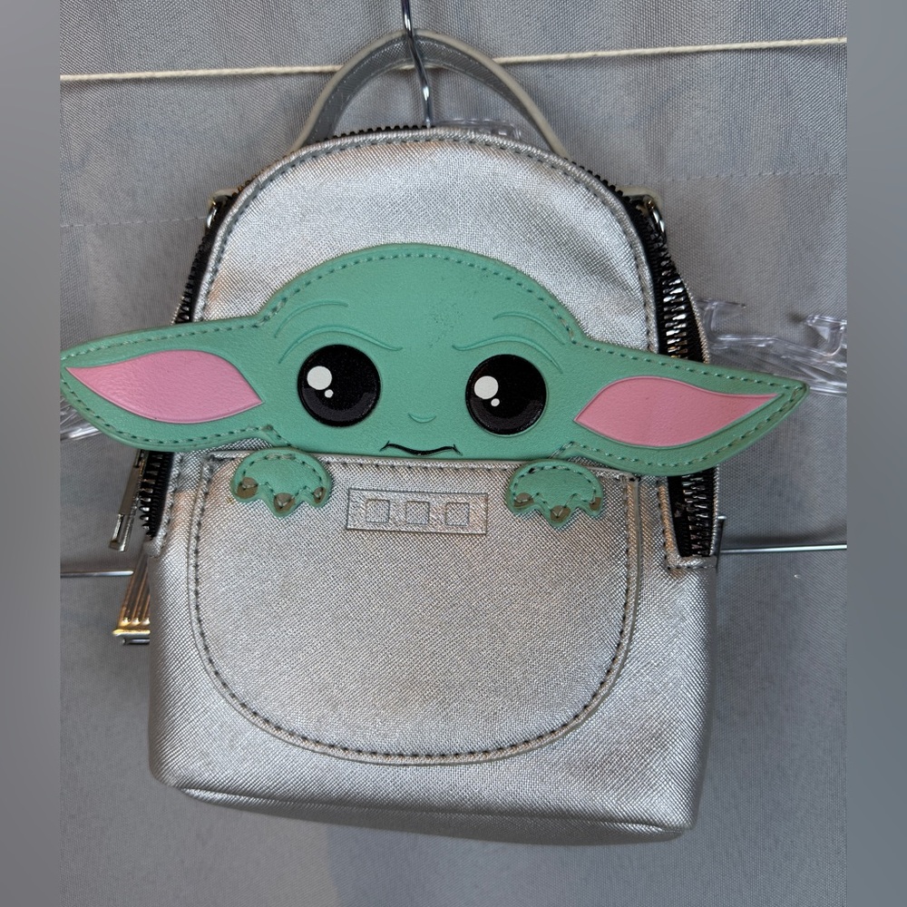 Bioworld X Star Wars Mandalorian The Child Mini Wristlet